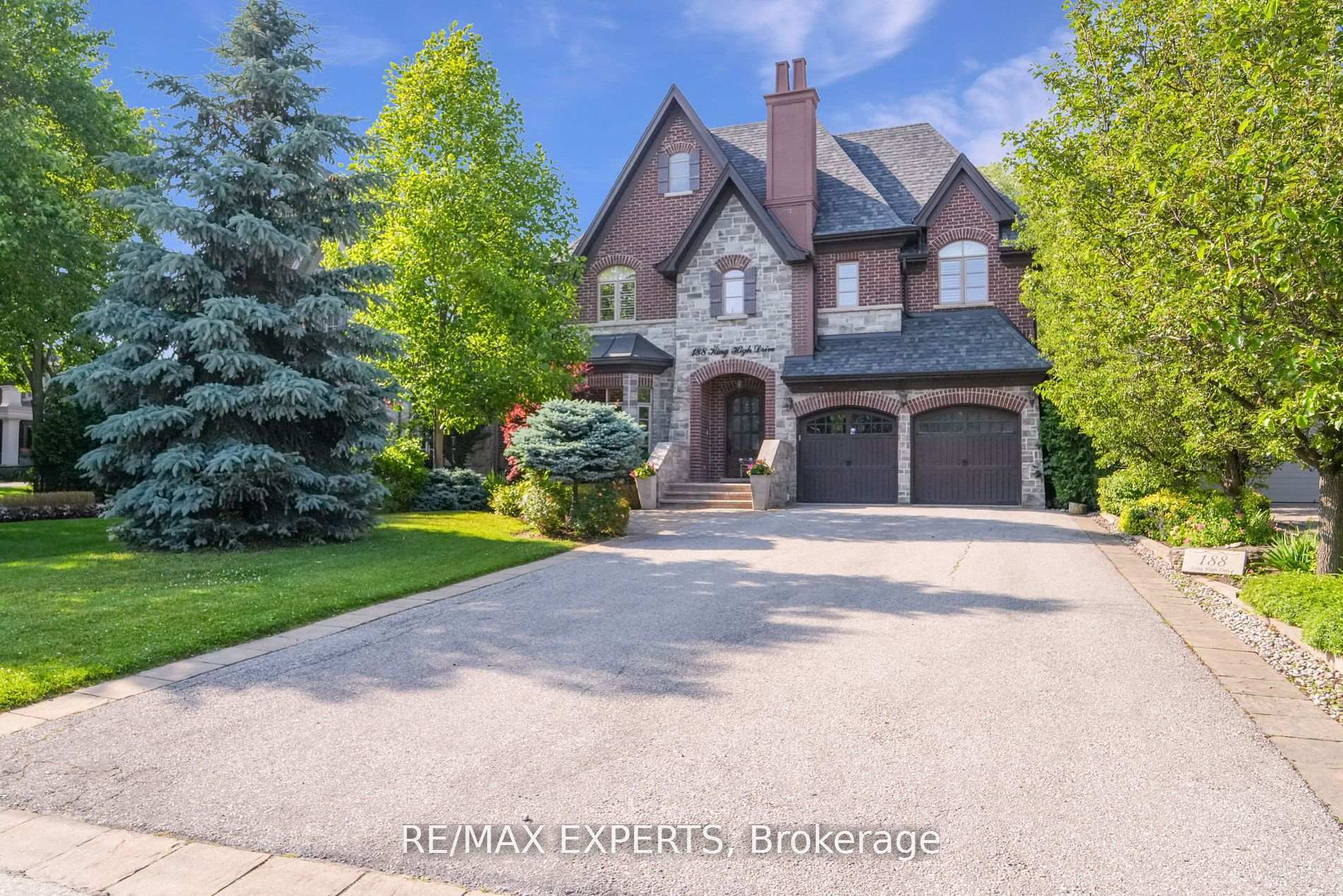 Property Photo: 188 King High Drive ON L4J 3N5