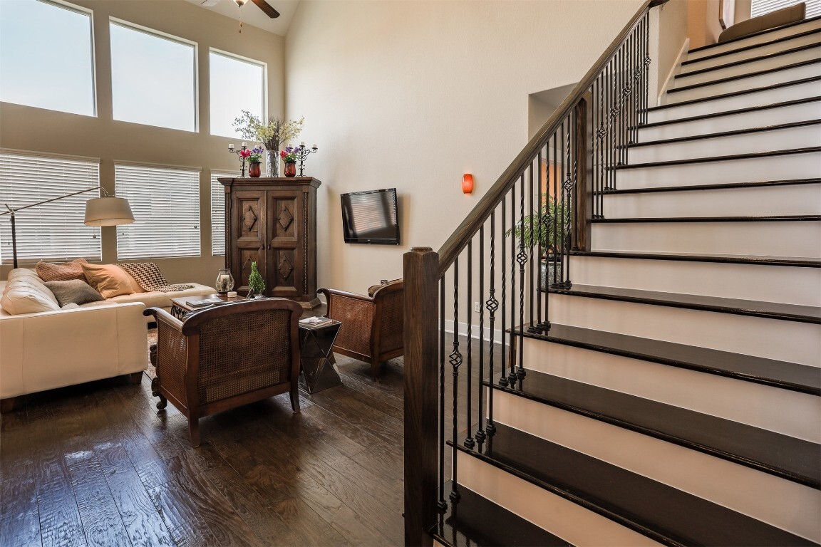 Property Photo: 11913 Natures Bend TX 78753