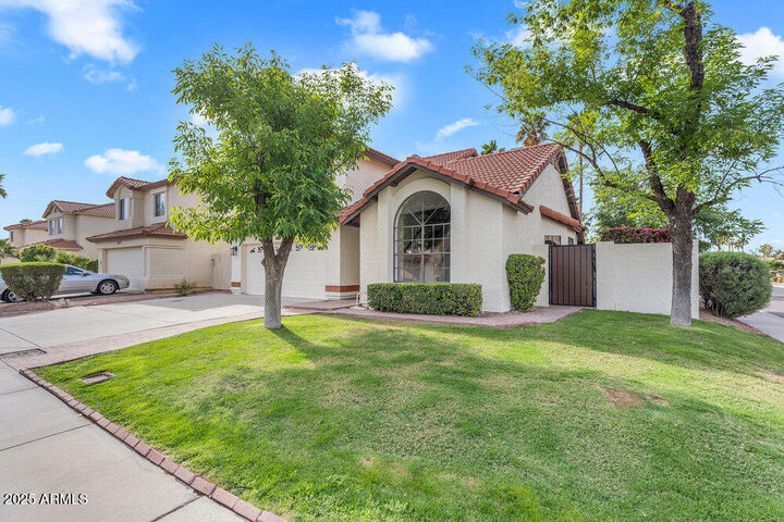 Property Photo:  3523 E Windmere Drive  AZ 85048 