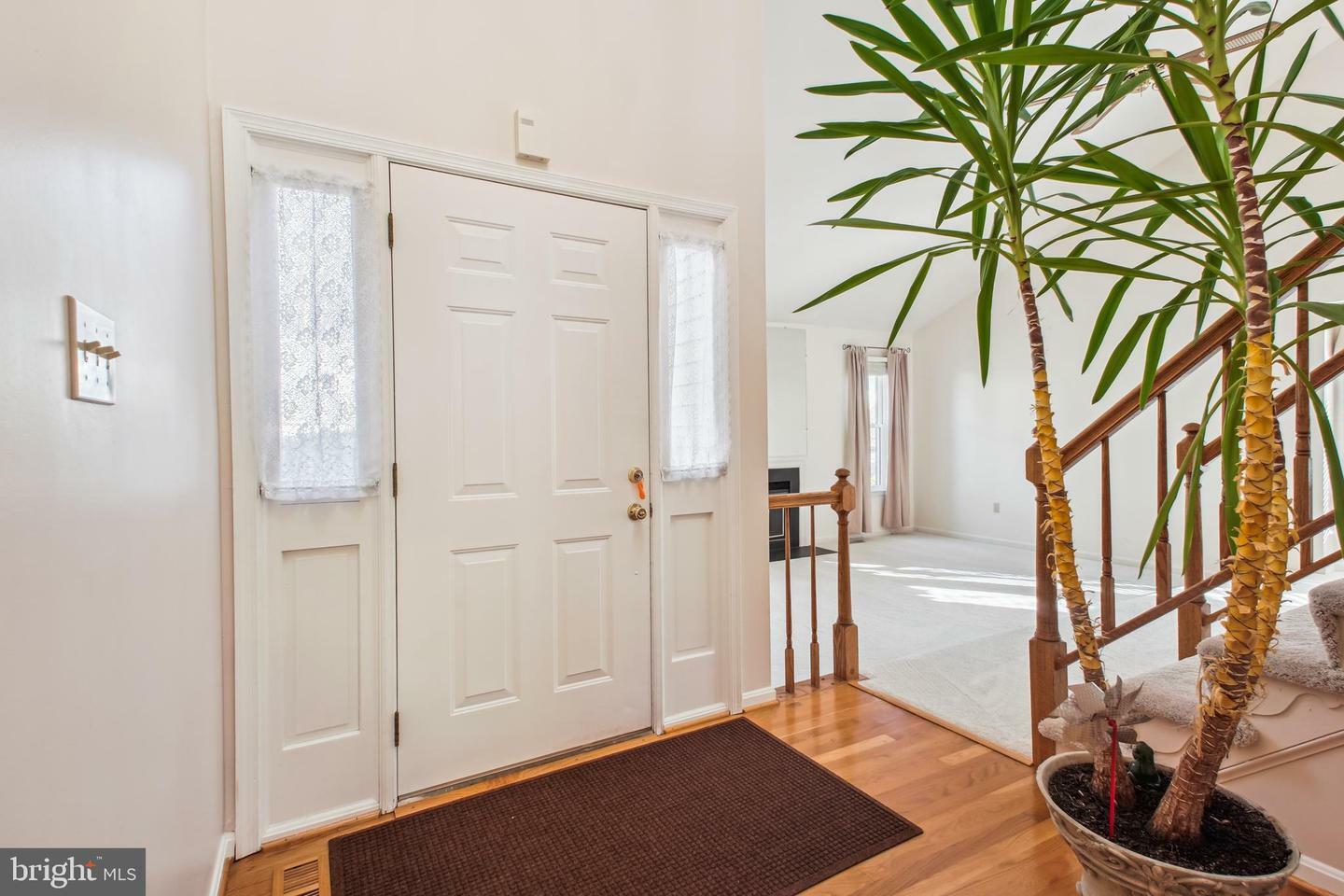 Property Photo: 8613 Groveland Drive VA 22153