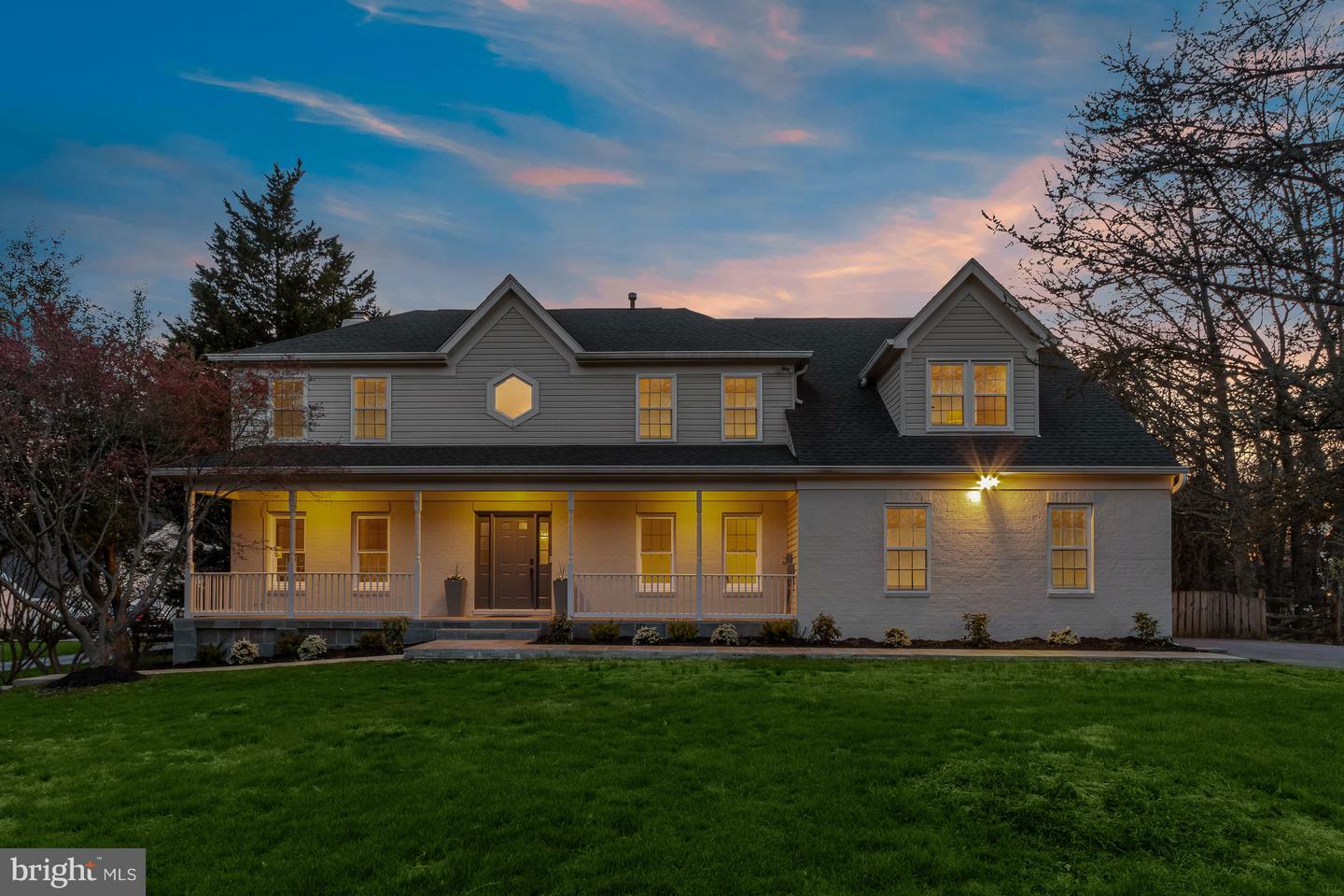 Property Photo: 20116 Sweet Meadow Lane MD 20882