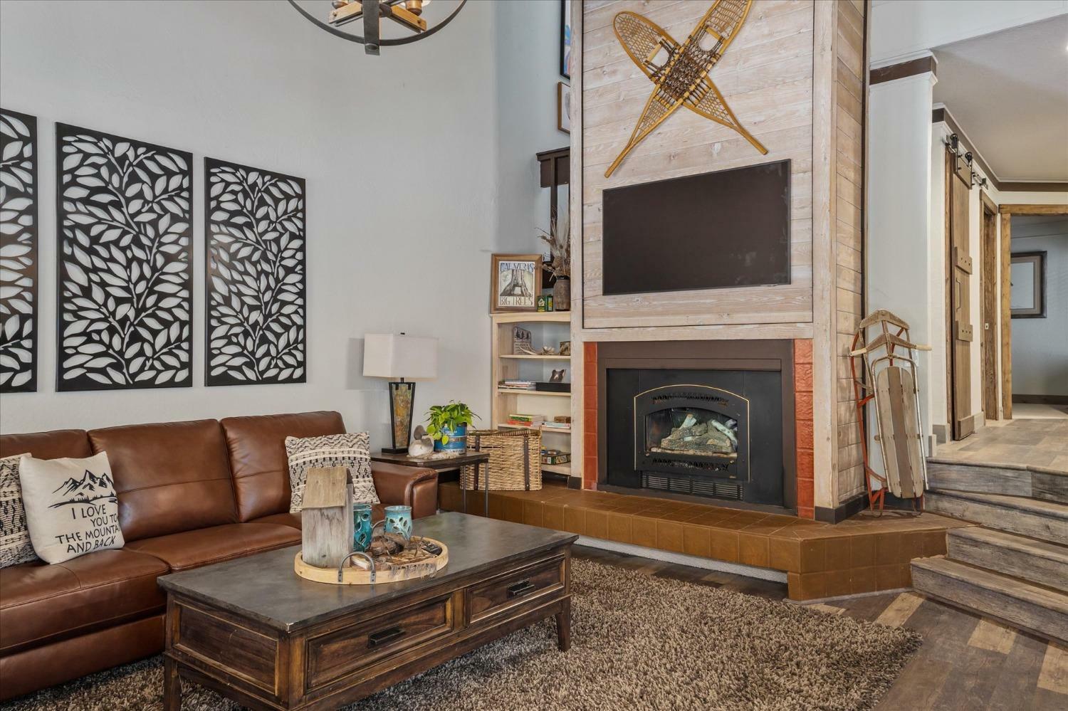 Property Photo: 1144 Fairway Court CA 95247