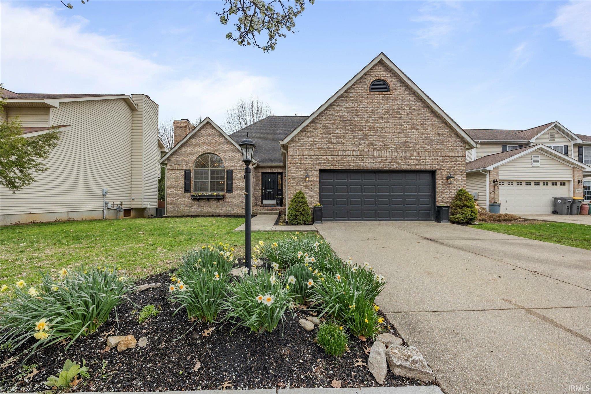 Property Photo: 3912 E Stonegate Court IN 47401