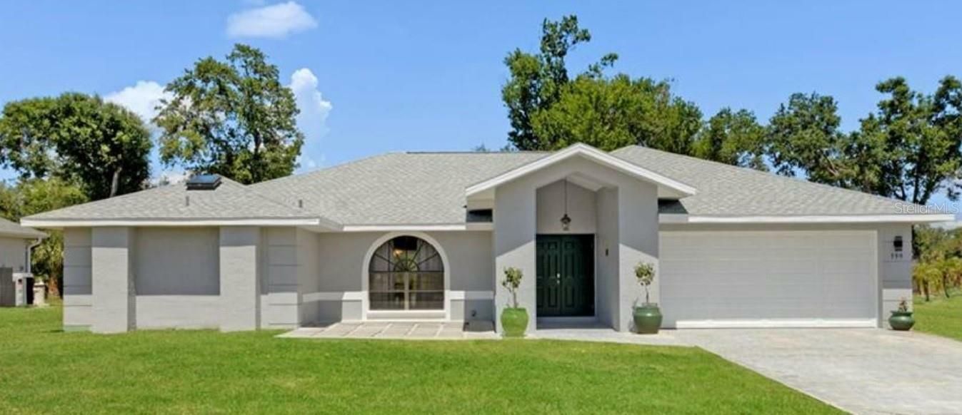 Property Photo: 599 Encarnacion Street FL 33983