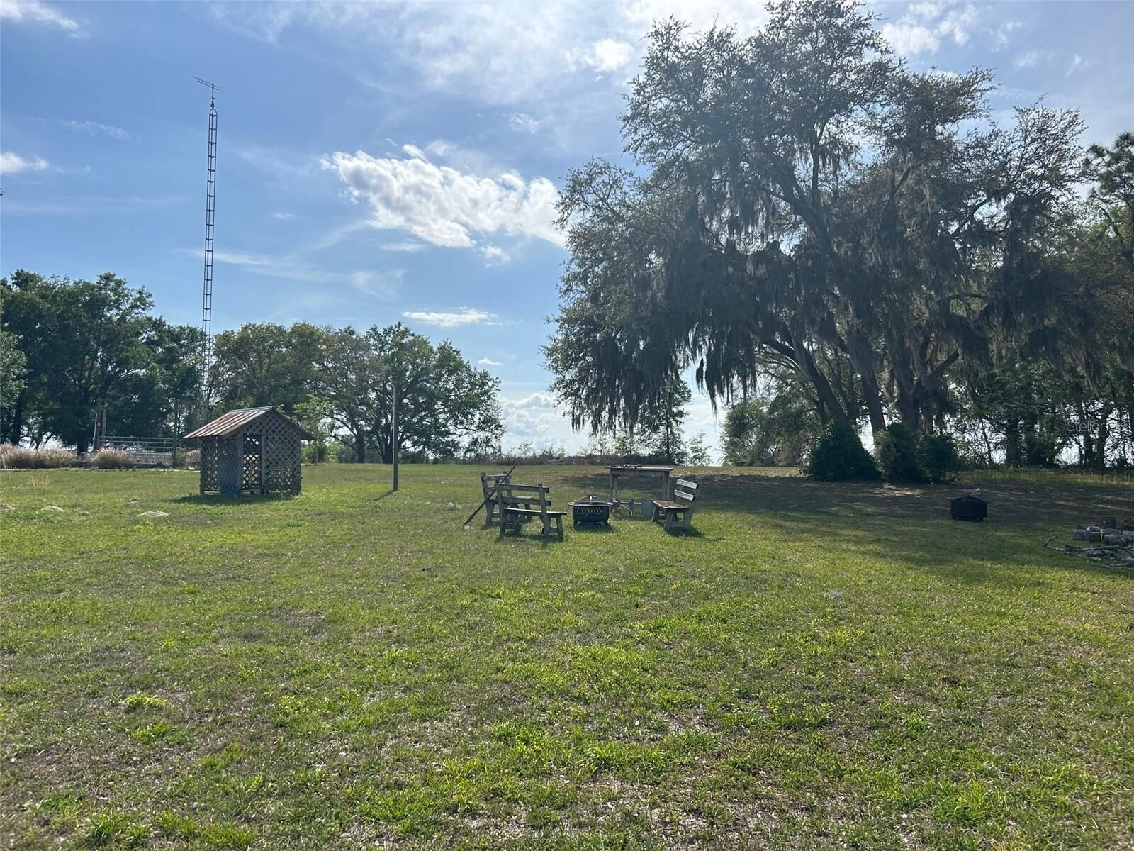 Property Photo:  811 Plum Nearly Lane  FL 32159 