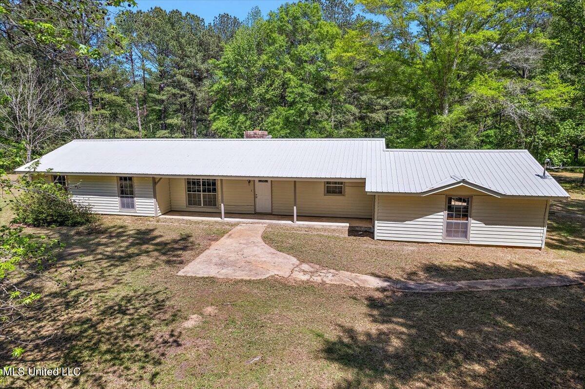 Property Photo: 118 George Keys Drive MS 39114