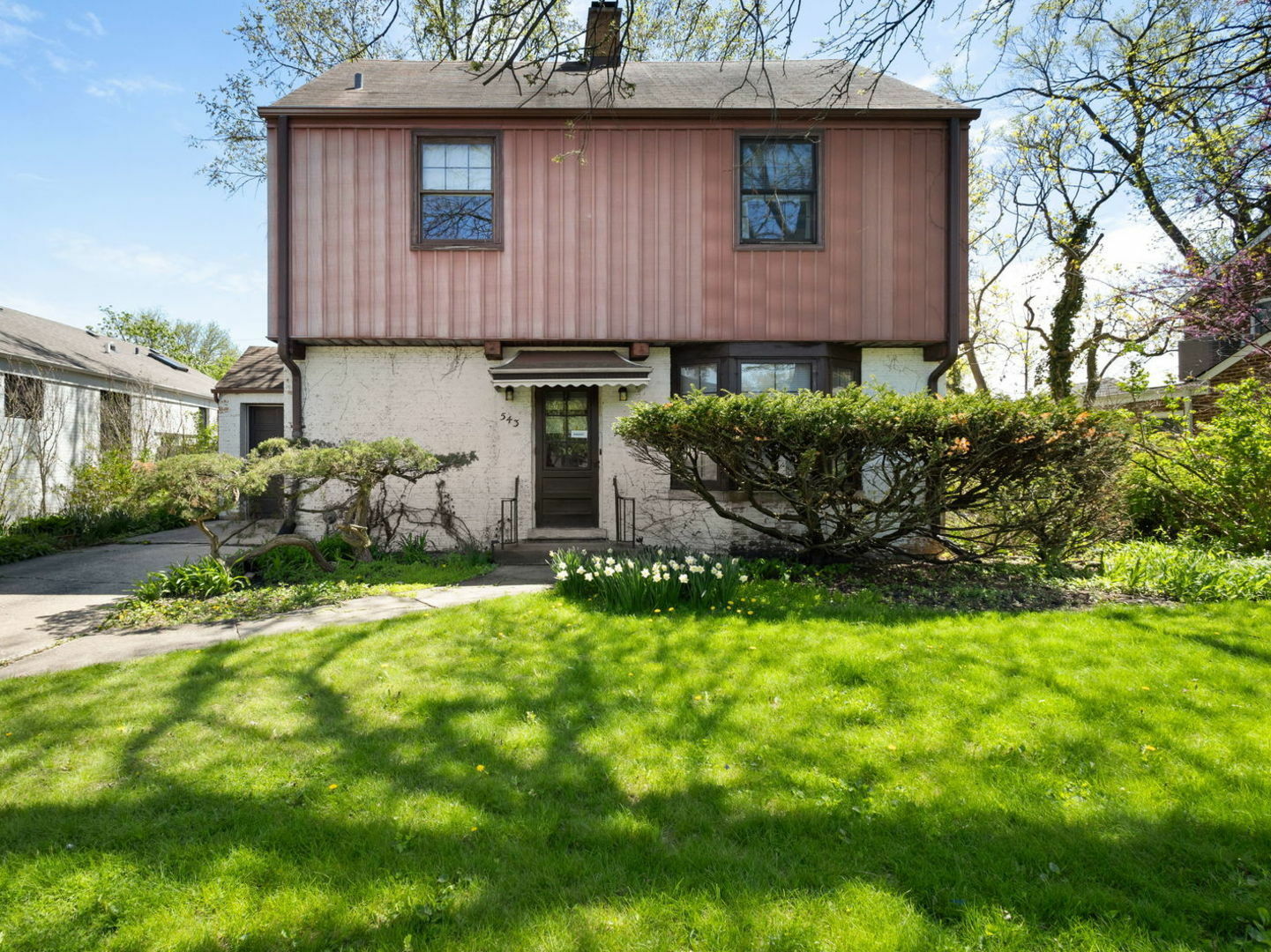Property Photo: 543 Dover Avenue IL 60526