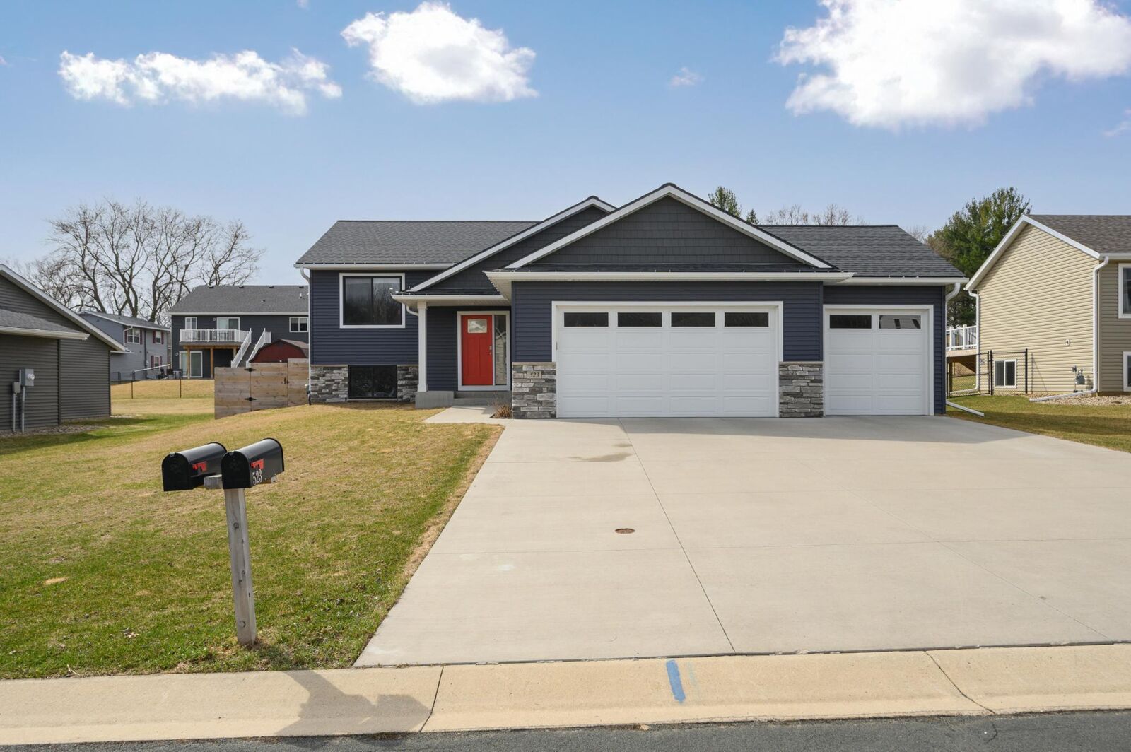 Property Photo: 523 7th Street SW MN 55963