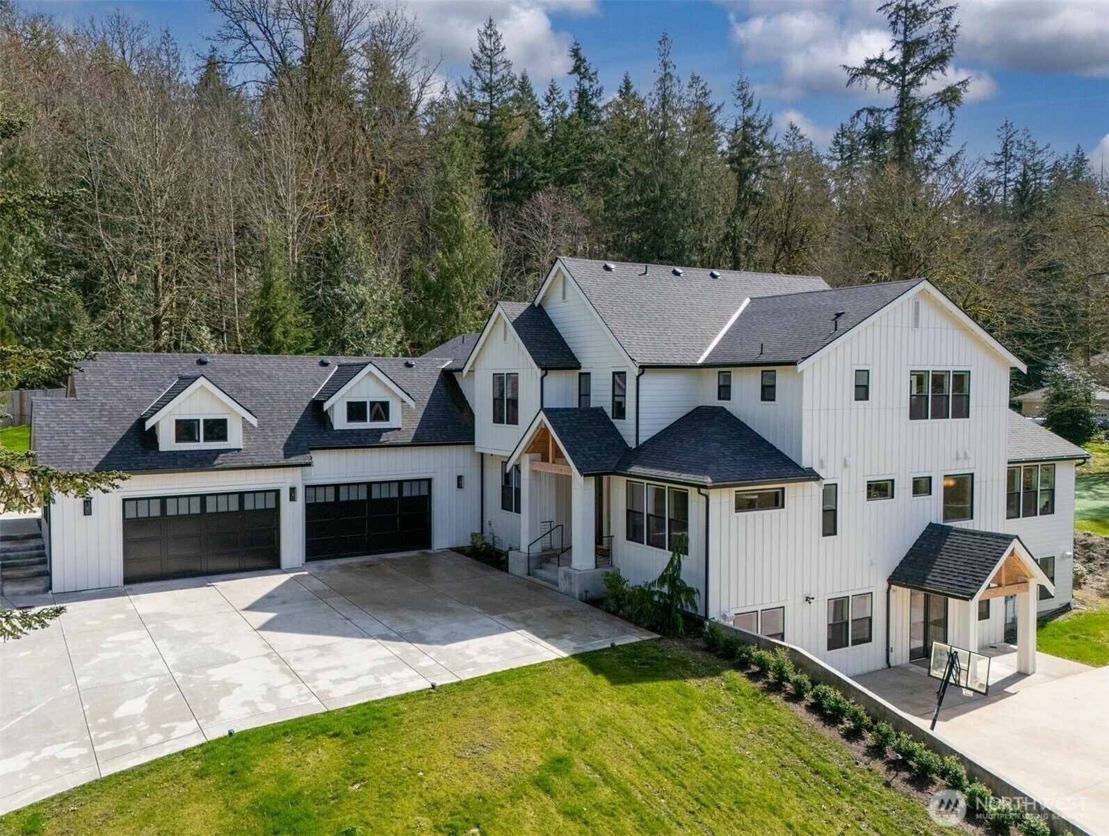 Property Photo: 28005 SE 63rd Street WA 98027