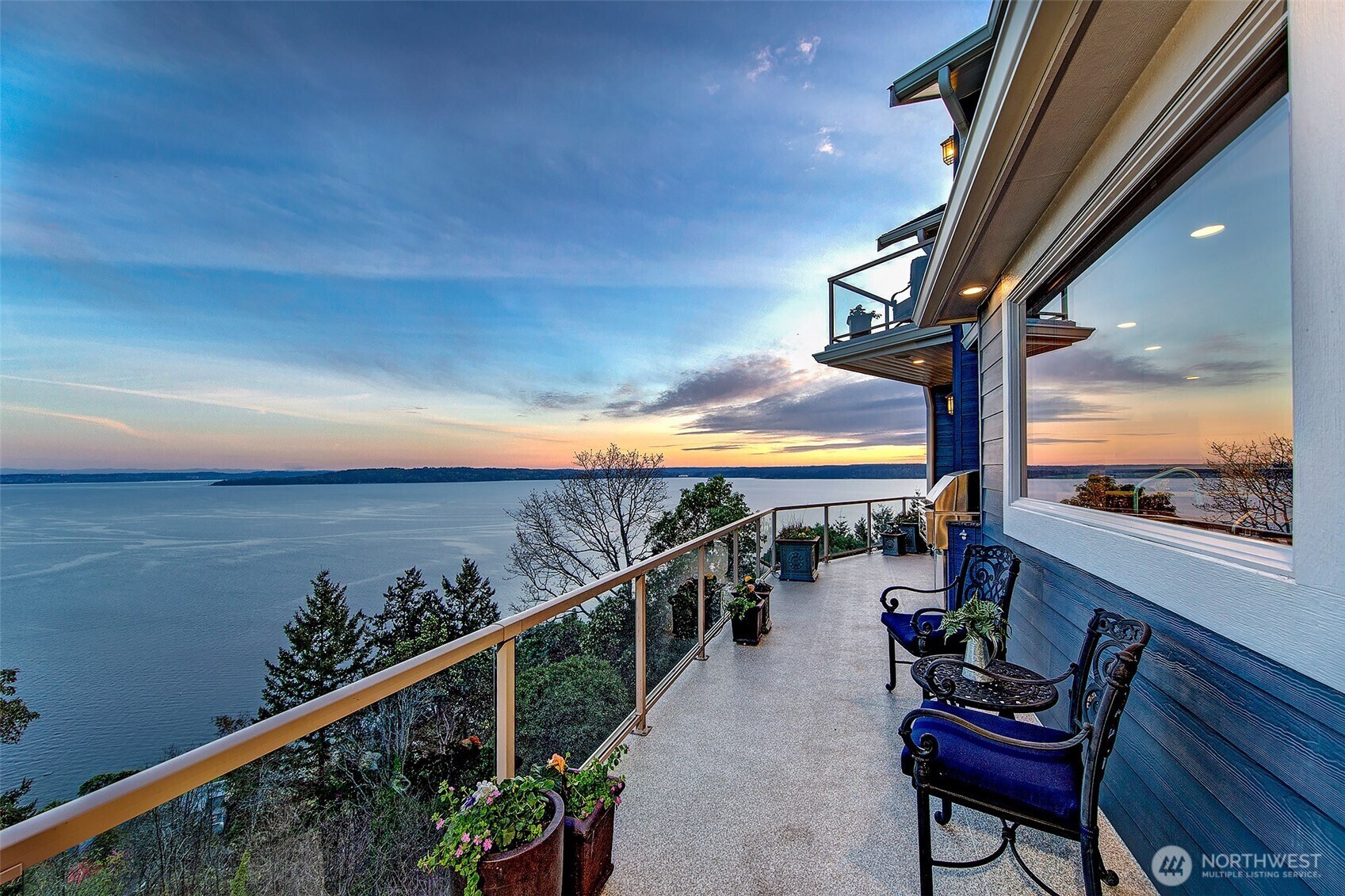 Property Photo: 2721 SW 170th Street WA 98166