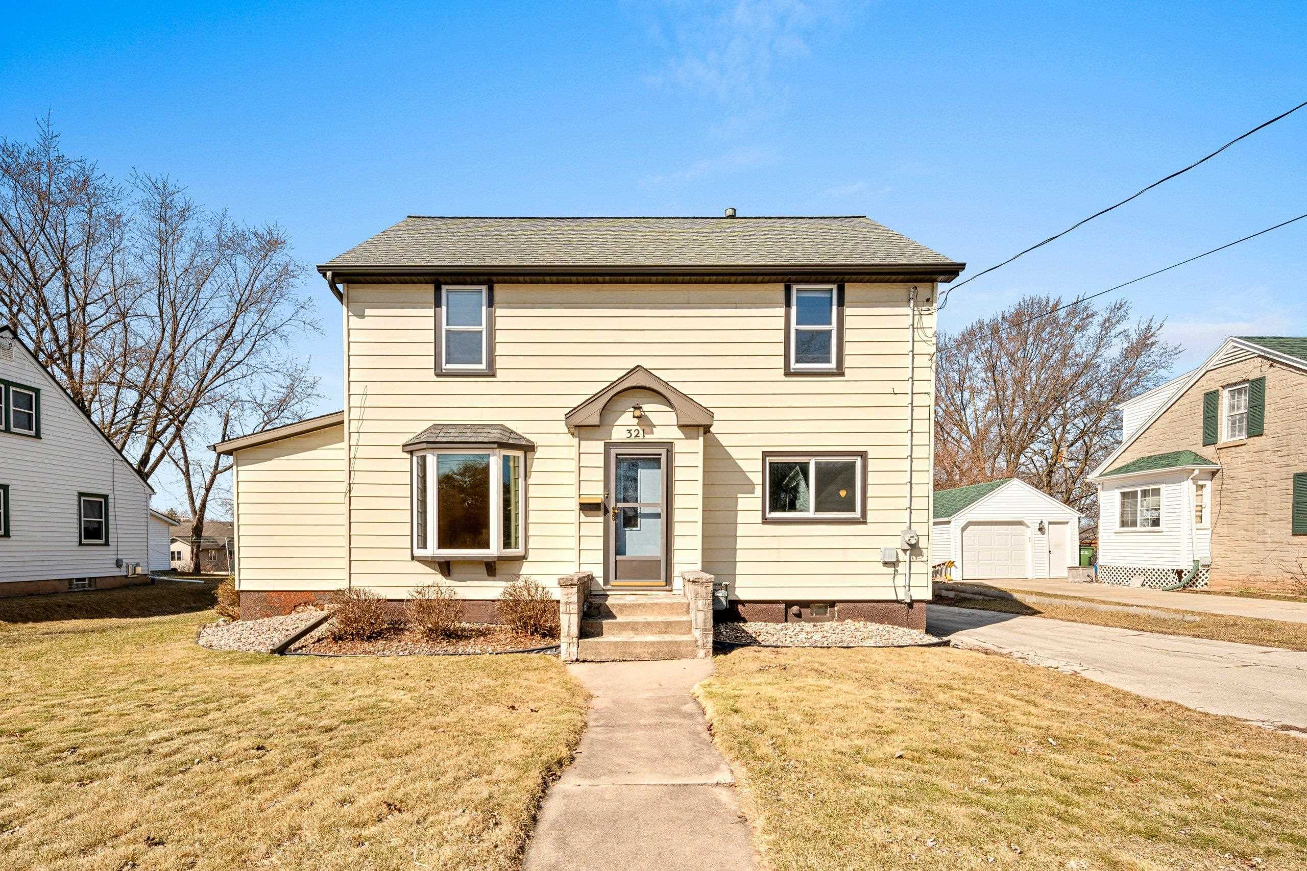 321 Columbus Avenue  Brillion WI 54110 photo