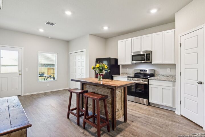 3605 McCrae Crossing  San Antonio TX 78264 photo