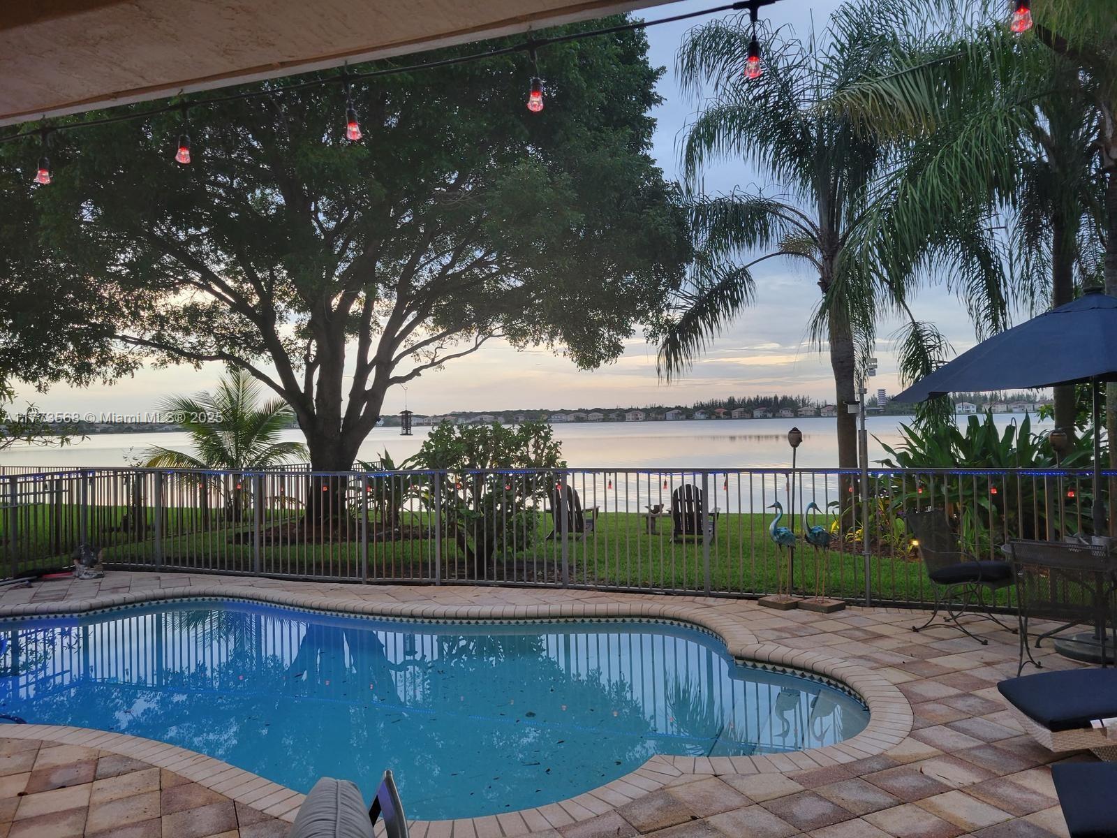 Property Photo: 17794 SW 47th St FL 33029