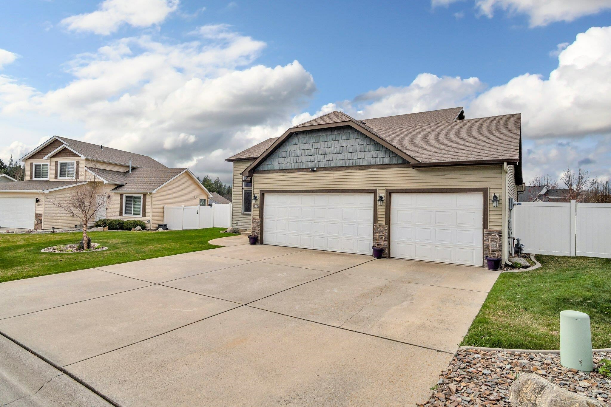 Property Photo: 3824 S Morrow Ln WA 99206
