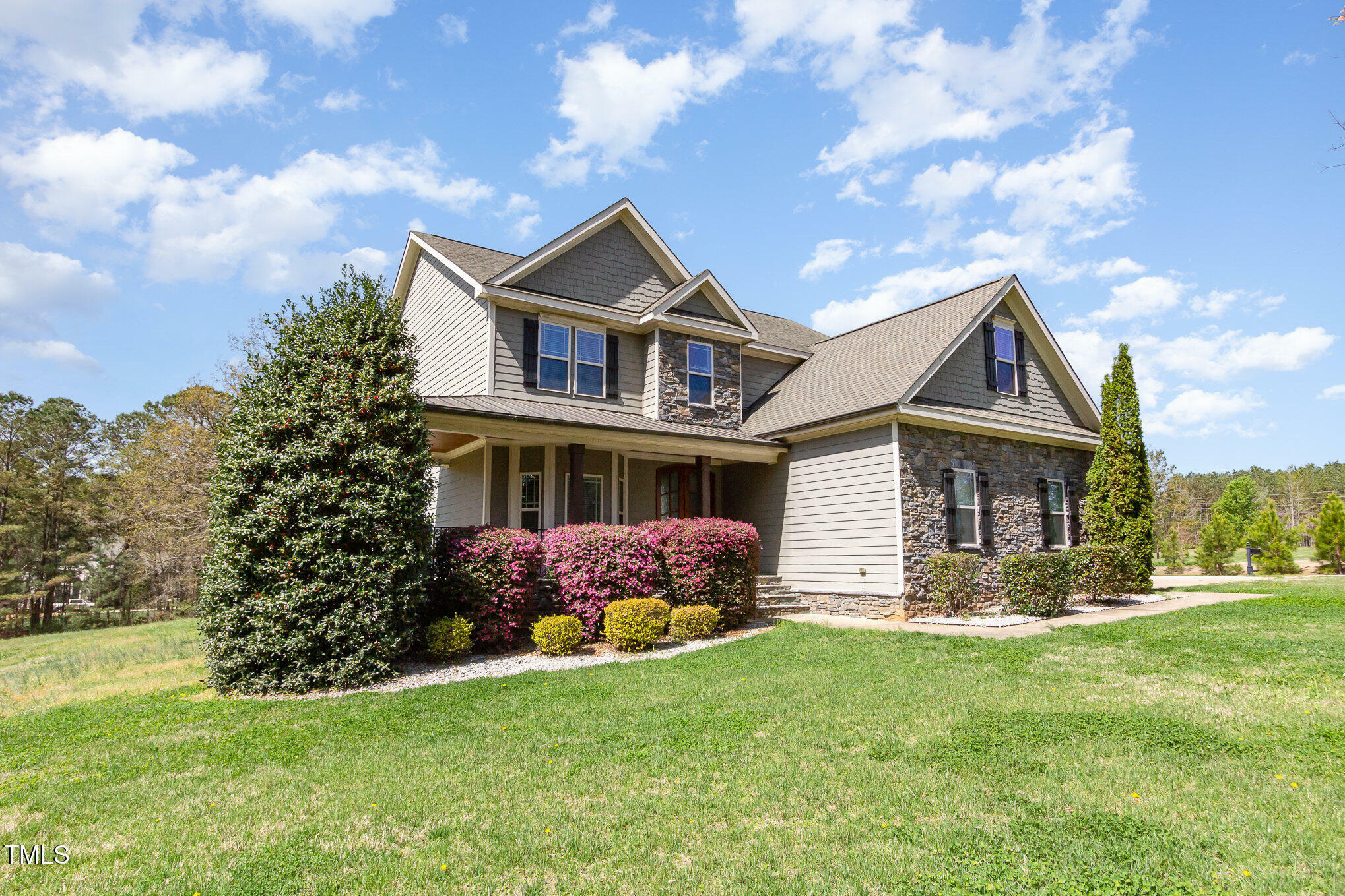 Property Photo: 3034 E Bay Court NC 27522