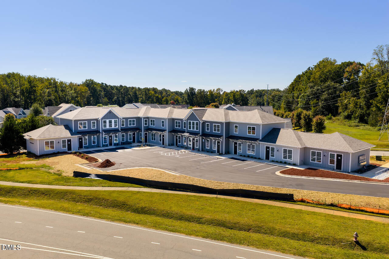 Property Photo: 110 Bellamy Lane 202 NC 27516