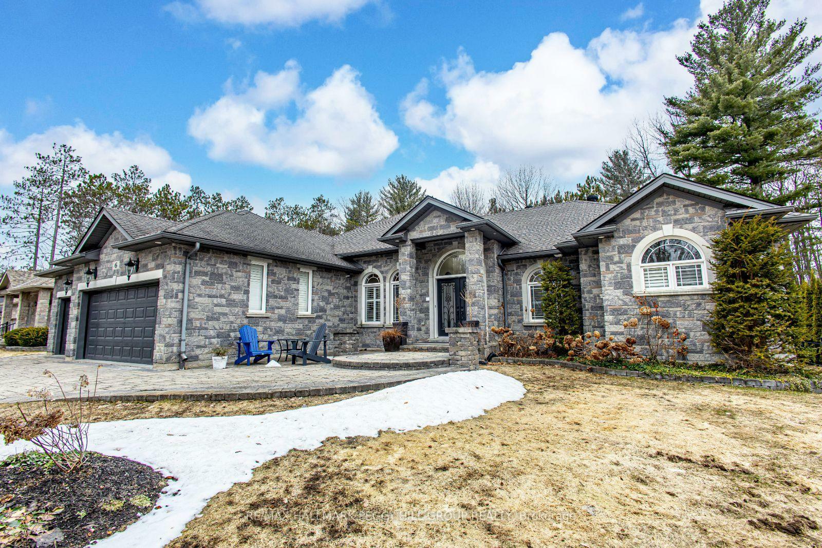 Photo de la propriété: 6 Collins Lane ON L9X 0H4
