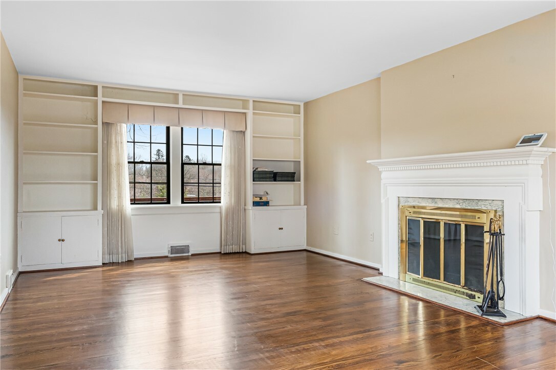 Property Photo: 201 Vernon Drive PA 15228