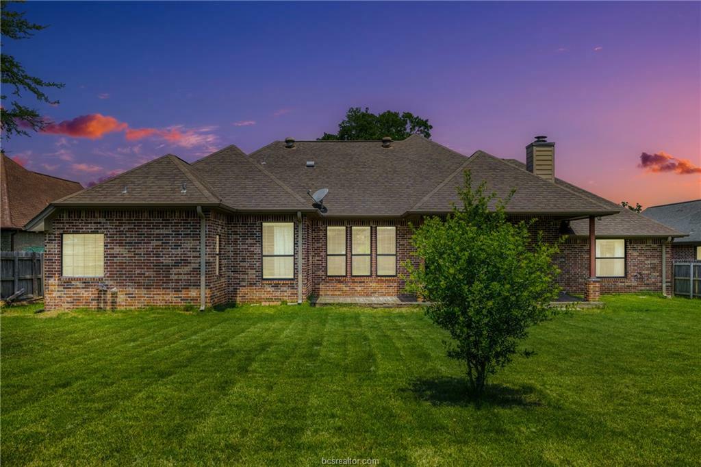 Property Photo: 1206 Ebbtide Cove TX 77845