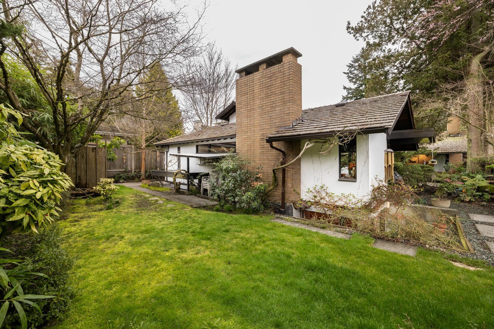 Property Photo: 6821 Laurel Street BC V6P 3T6