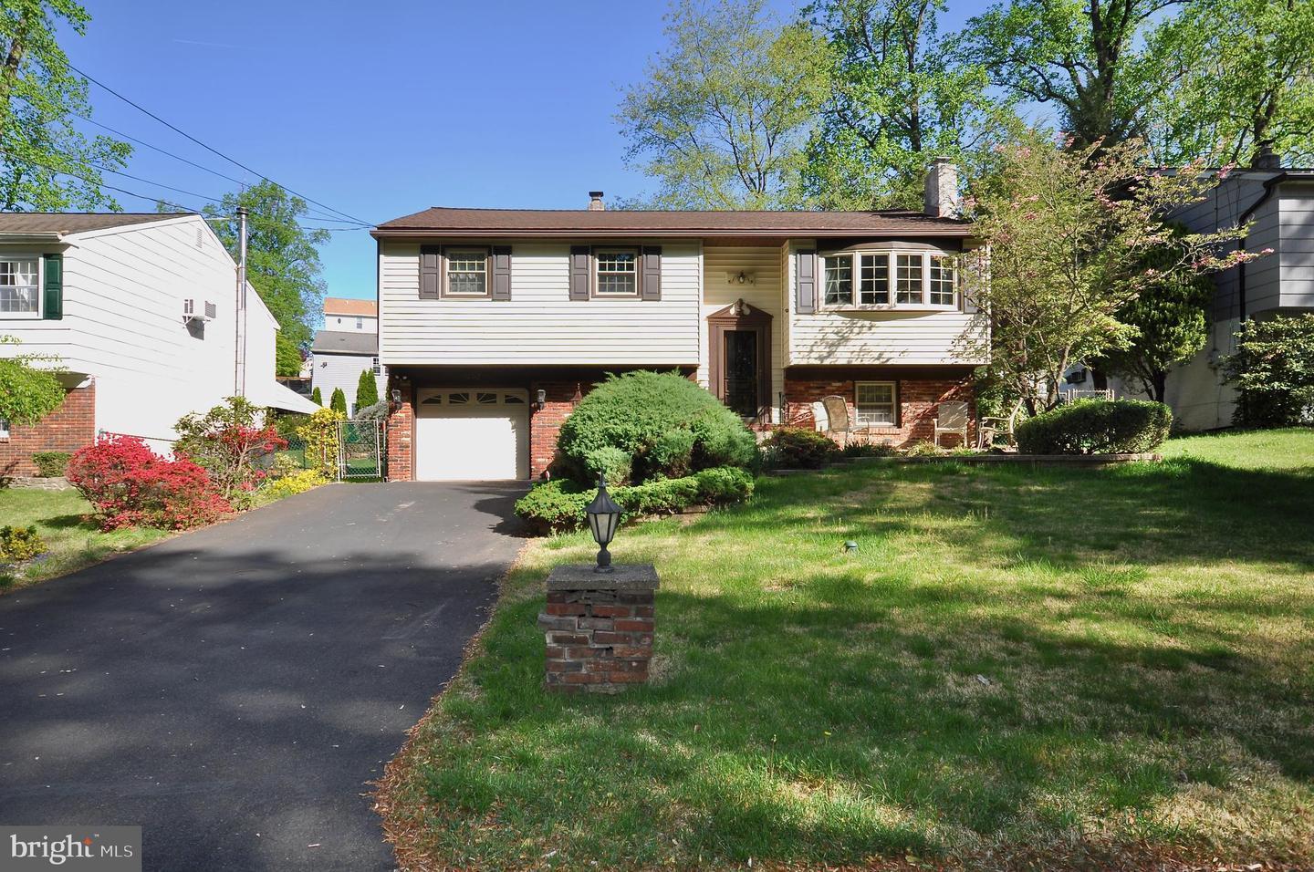 3702 Moosewood Avenue  Feasterville Trevose PA 19053 photo