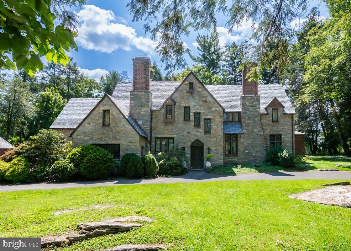 Property Photo: 1804 Bernville Road PA 19601
