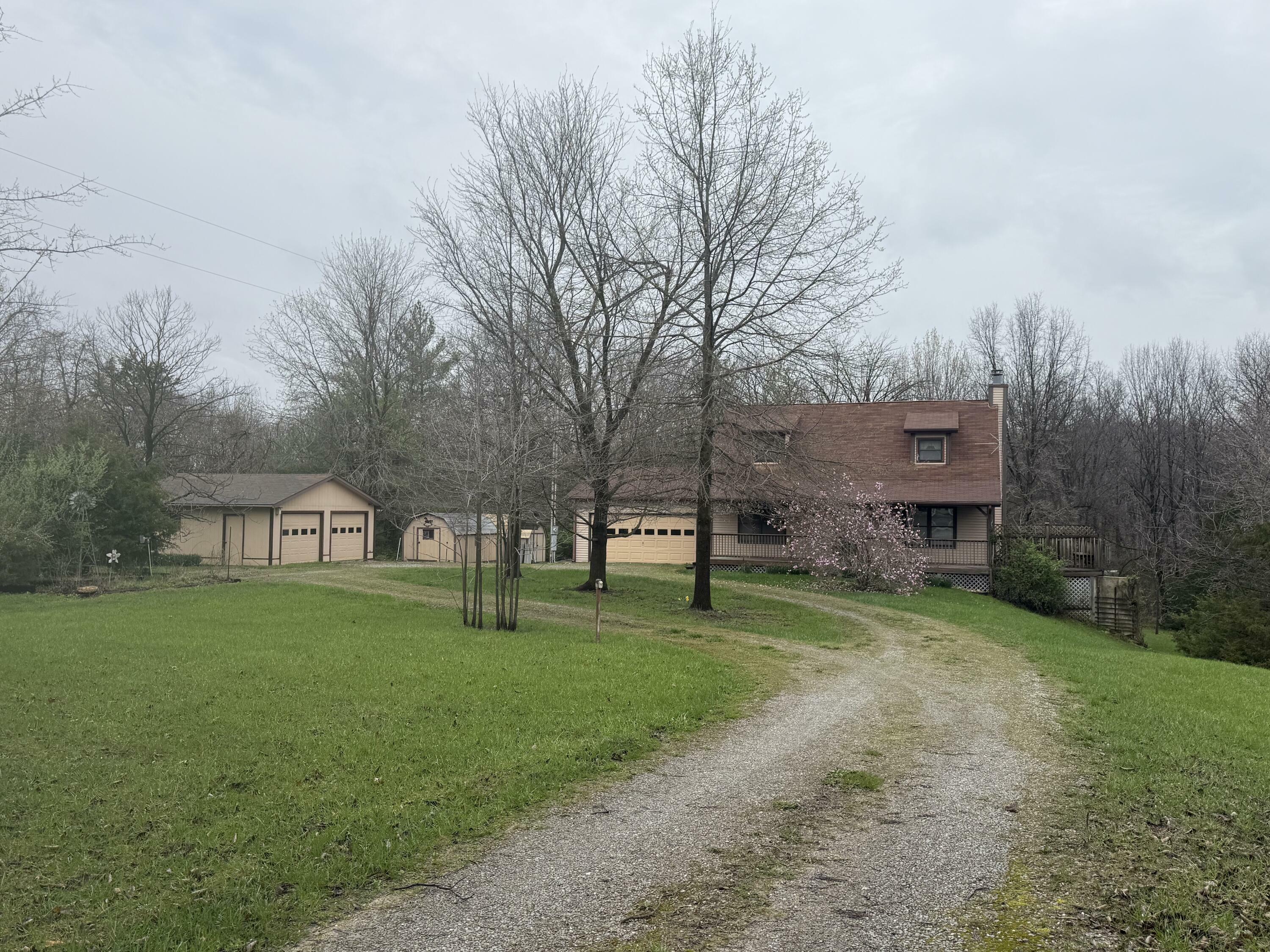 Property Photo: 2801 E Fox Hollow Rd MO 65010