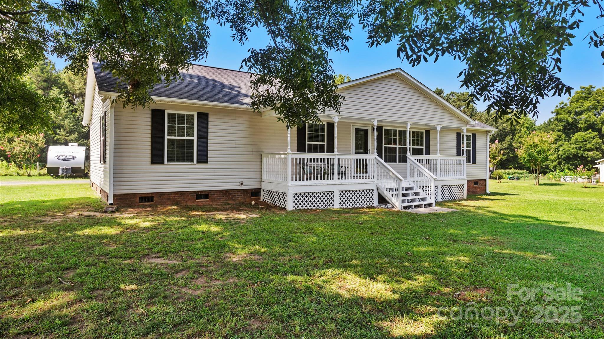 Property Photo: 775 Bolick Road SC 29707