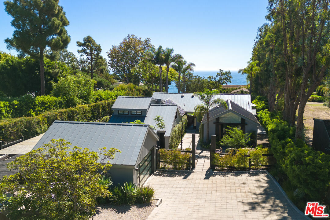 Property Photo: 28036 Sea Lane Dr CA 90265
