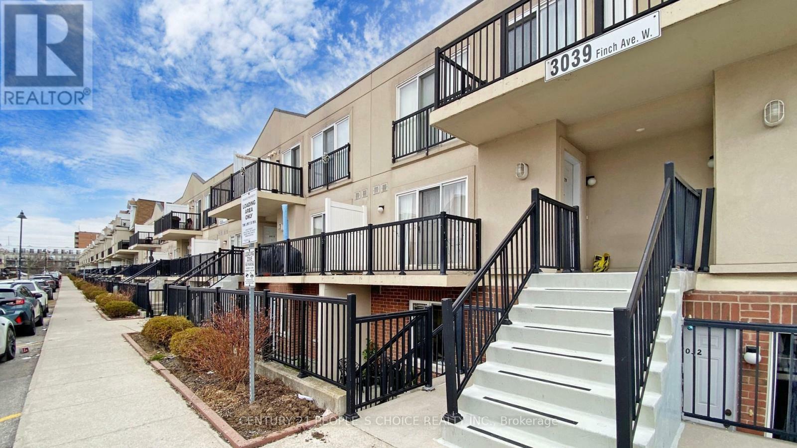 Property Photo: 3039 Finch Avenue West 1031 ON M9M 0A4