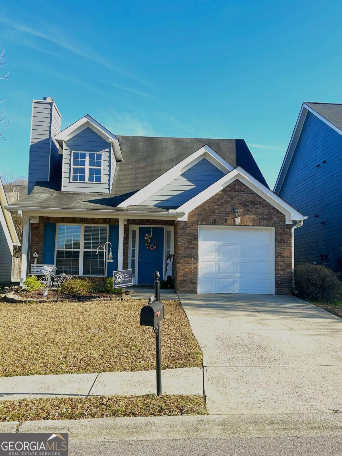 Property Photo: 6475 White Walnut Way GA 30517