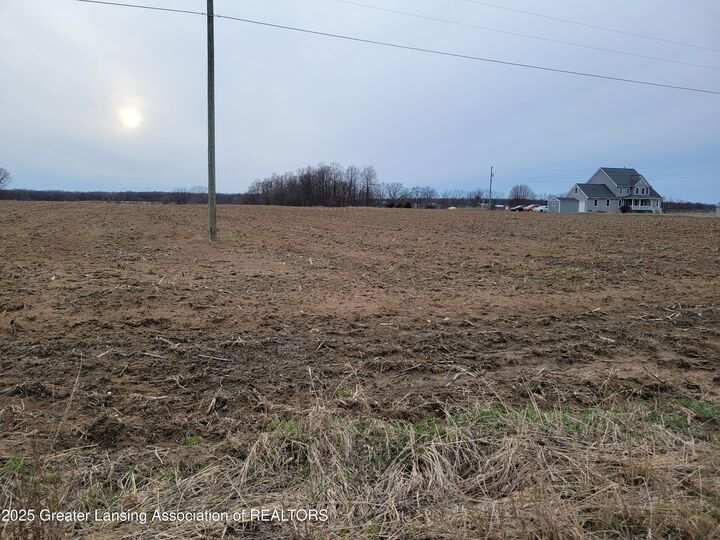 Vl Findlay Road  St. Johns MI 48879 photo