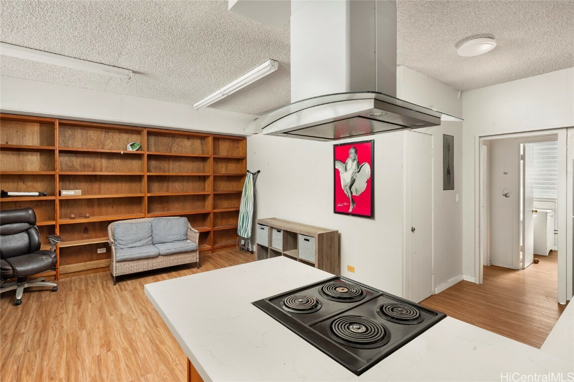 Property Photo:  931 University Avenue 308  HI 96826 