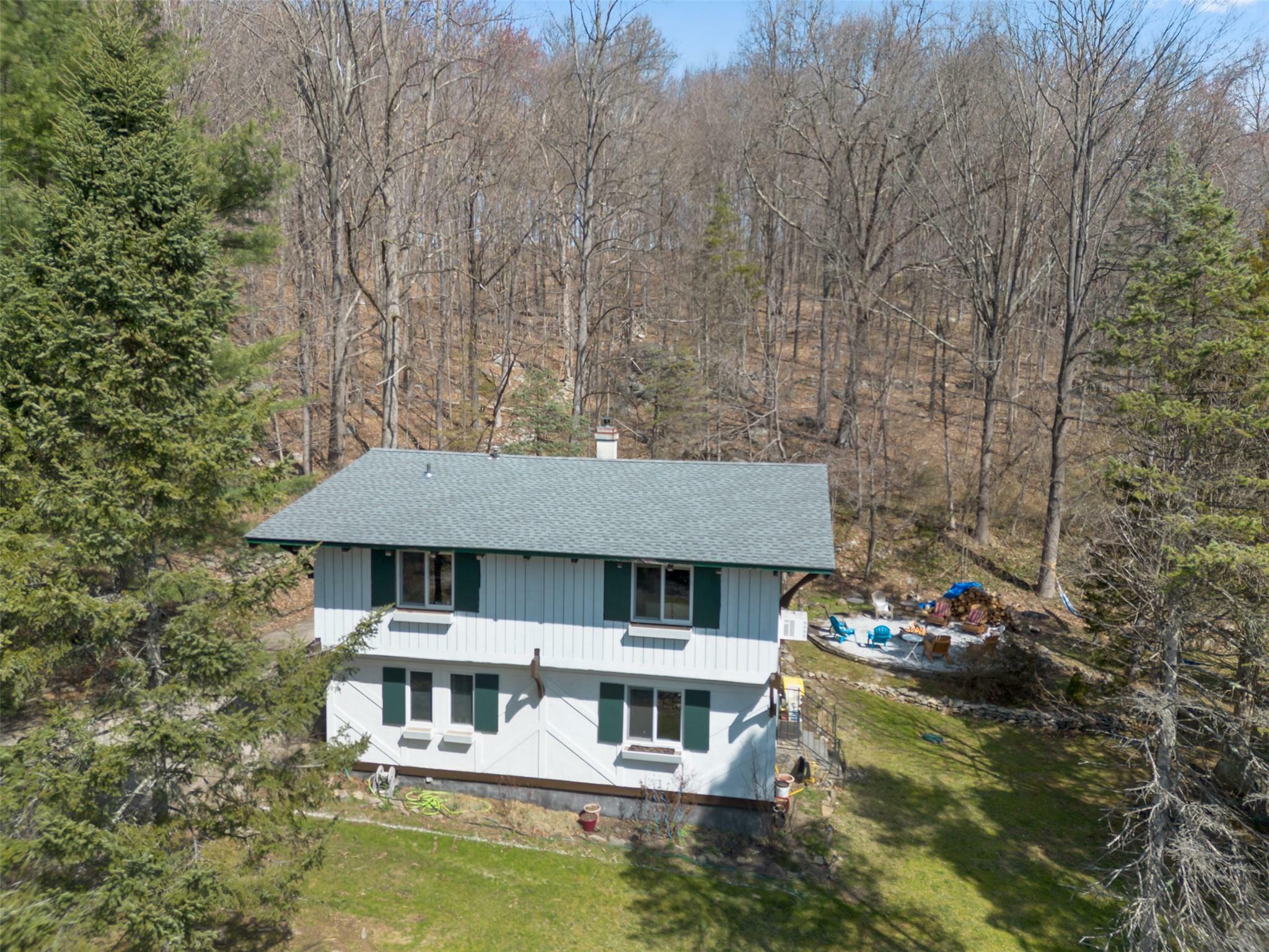 10 Breezy Park Road  Putnam Valley NY 10579 photo
