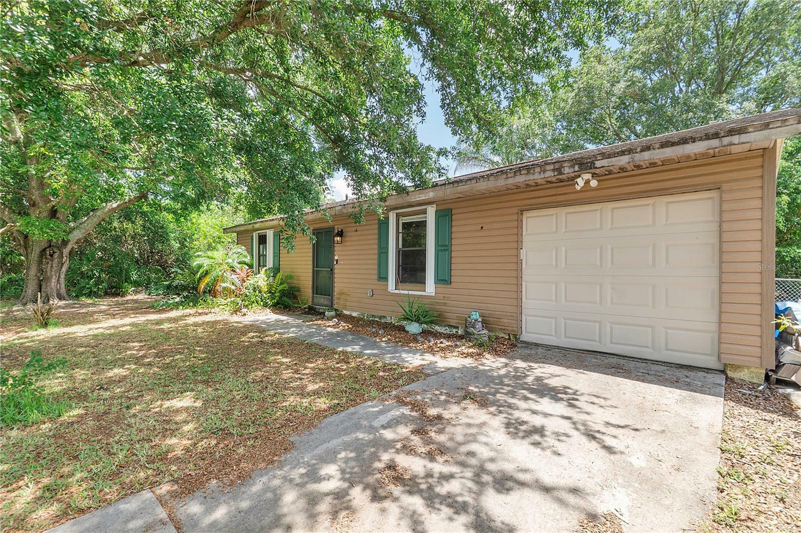 Property Photo: 1658 Colorado Street SE FL 32909