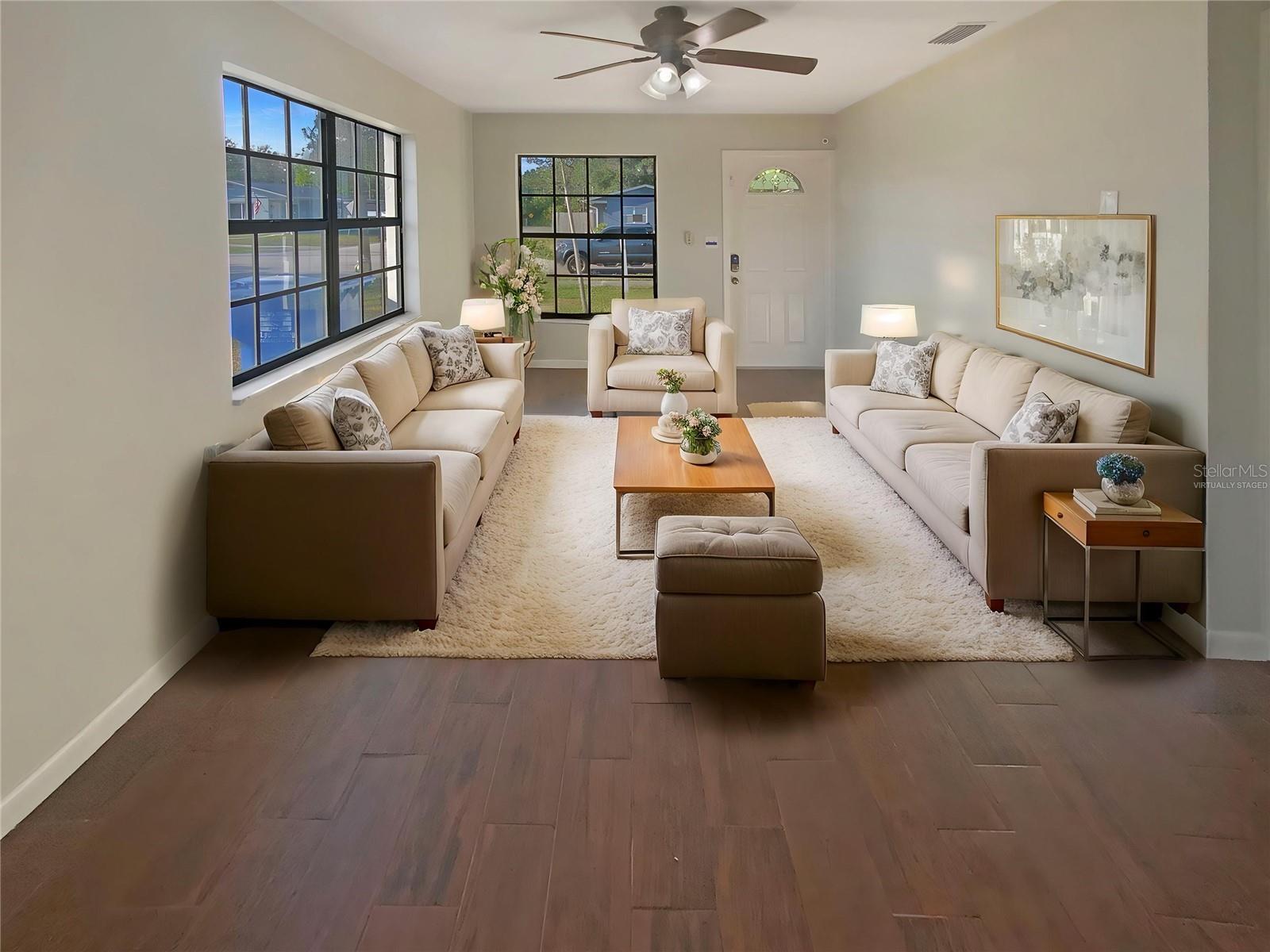 Property Photo: 701 71st Avenue N FL 33702
