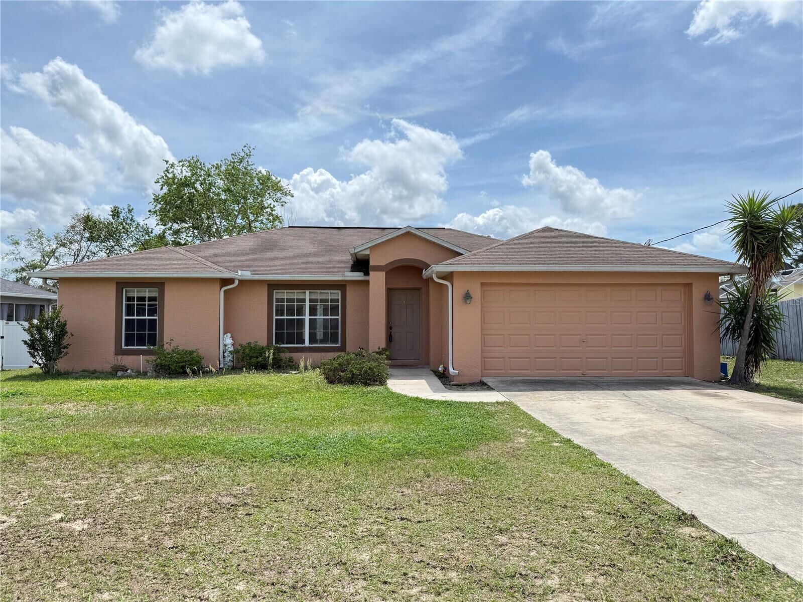 Property Photo:  13546 Banyan Road  FL 34609 