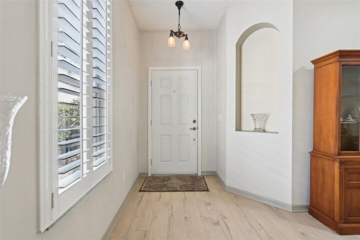 Property Photo: 1022 Saint Ives Court FL 32757