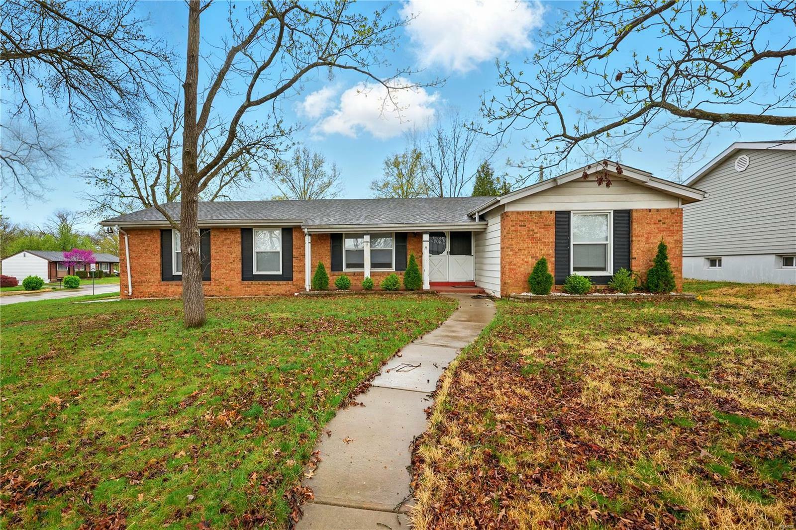2020 Bentley Manor Drive  Fenton MO 63026 photo