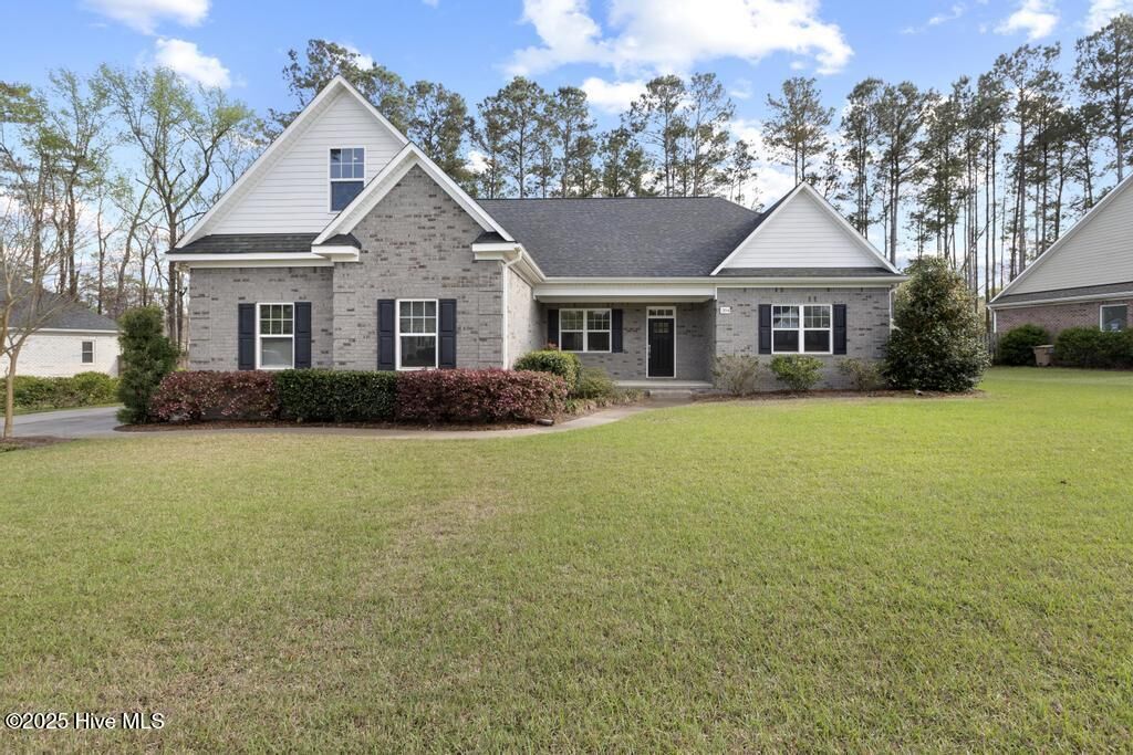 Property Photo:  354 Crown Pointe Drive  NC 28443 
