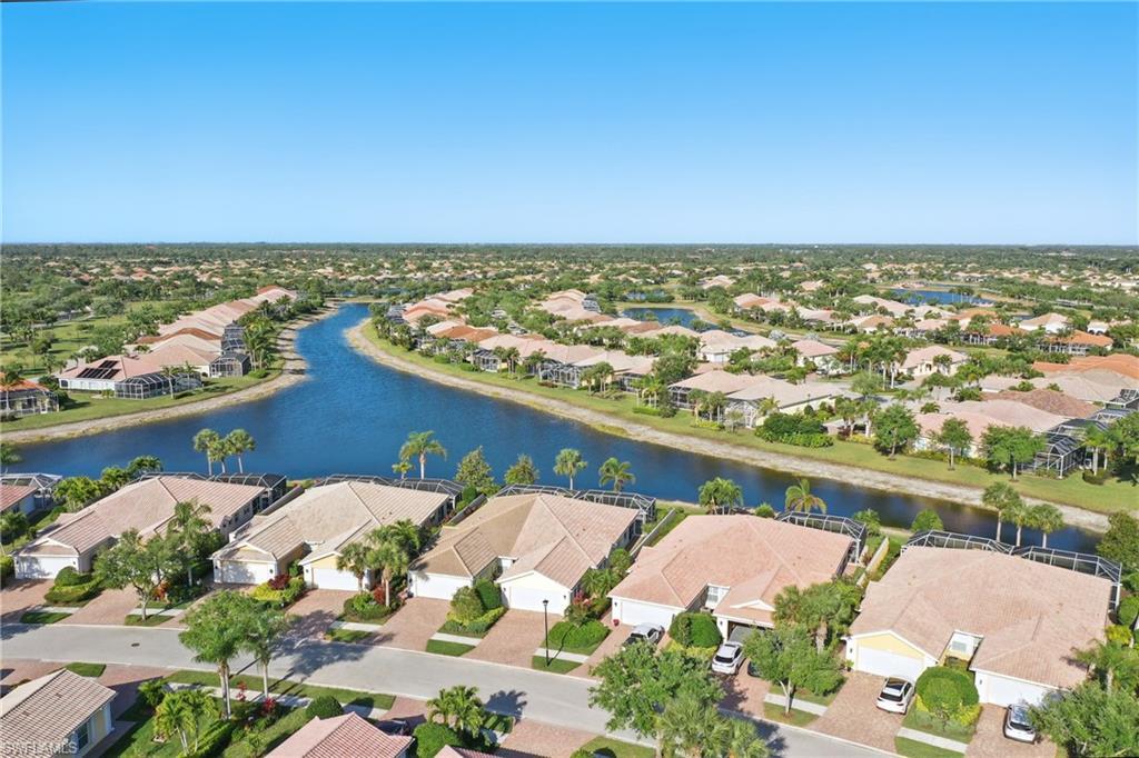 Property Photo:  8205 Xenia Ln  FL 34114 