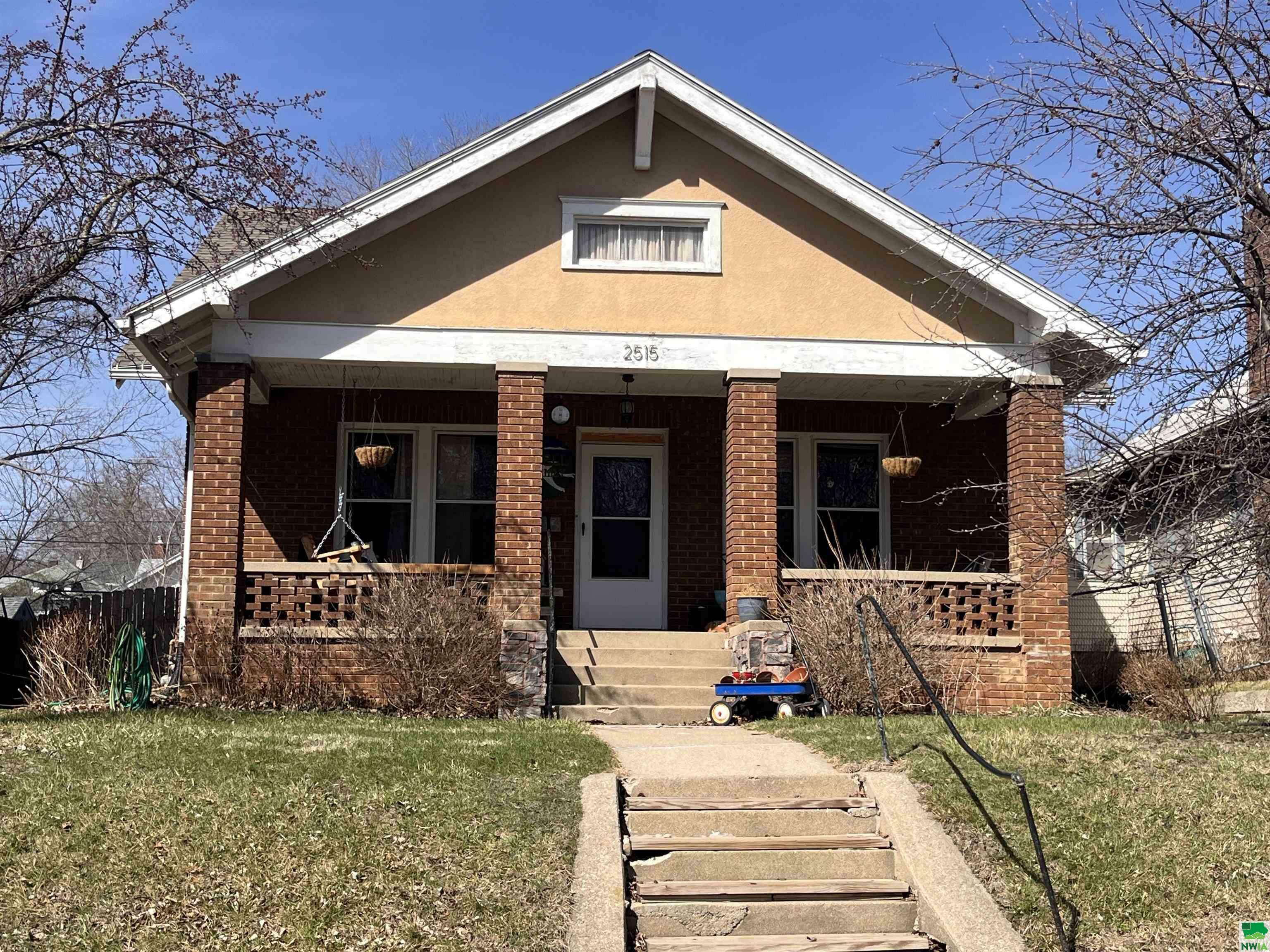 Property Photo: 2515 Jennings Street IA 51104