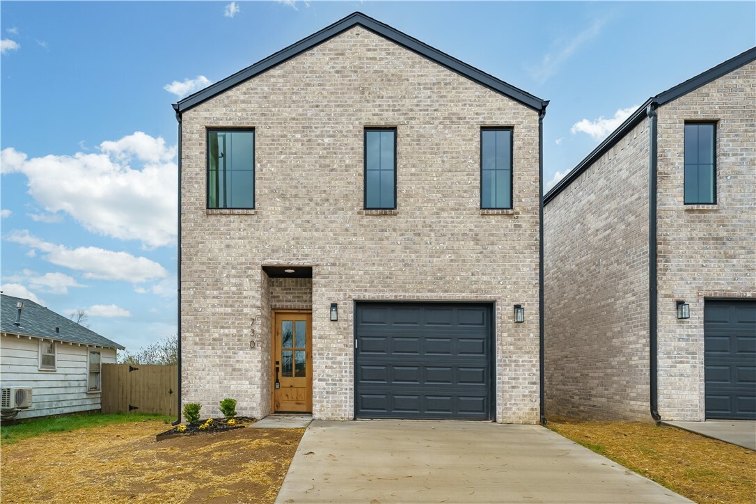 Property Photo: 730 N 5th Street AR 72756