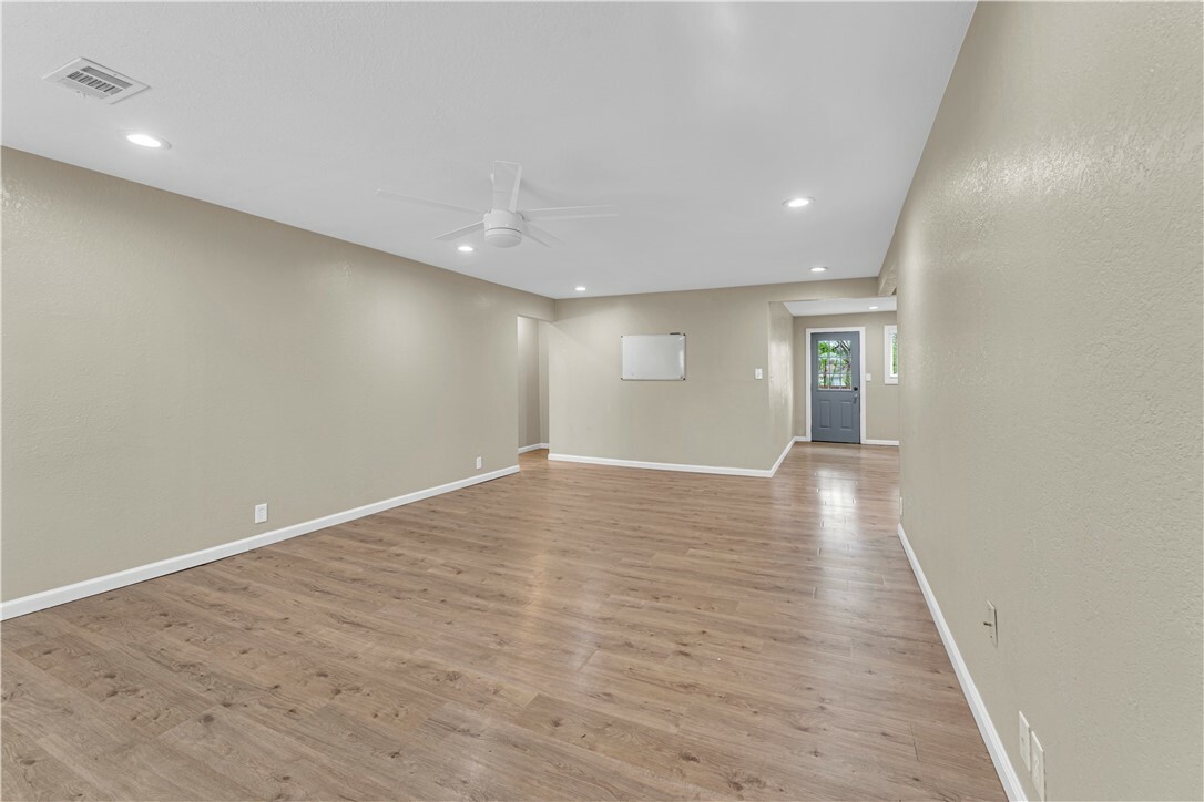 Property Photo: 1023 S B Street AR 72756