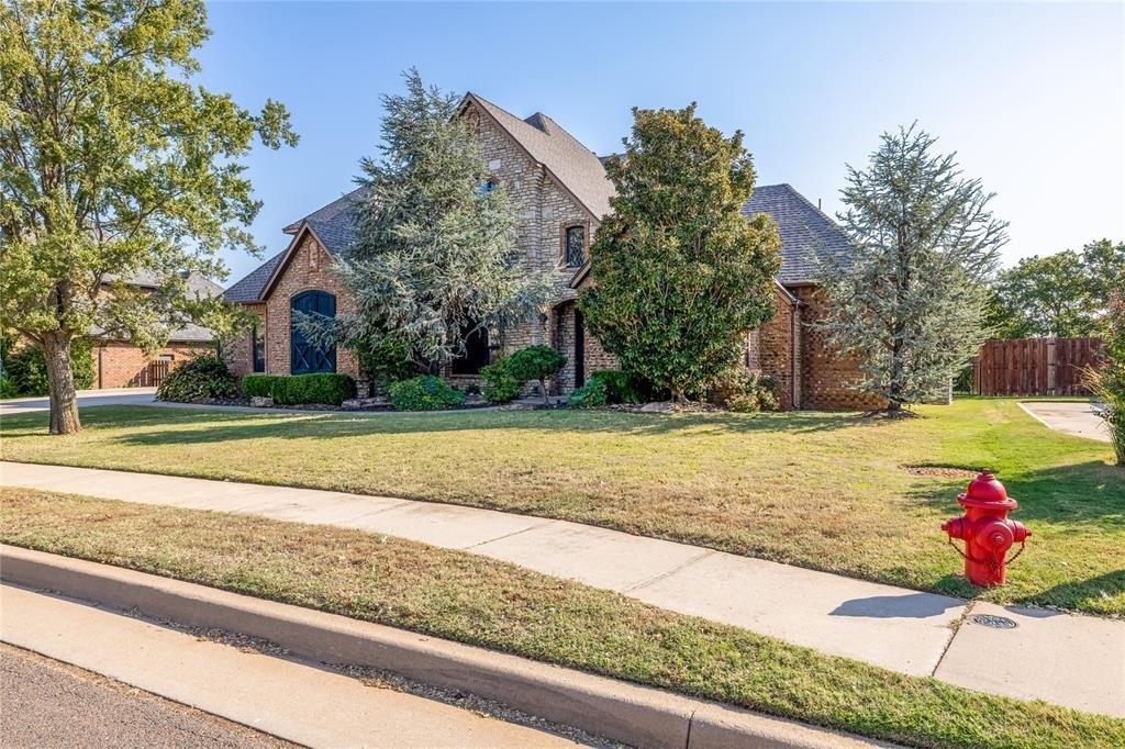 Property Photo: 3016 Balmoral Drive OK 73034
