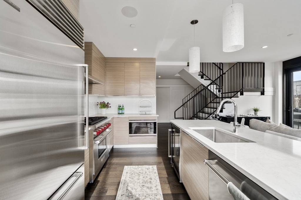 Property Photo: 14 West Broadway 7H MA 02127