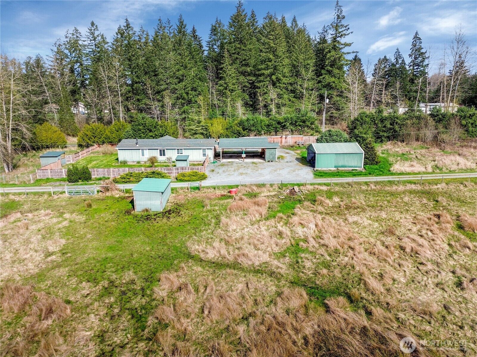 Property Photo:  920  336th Street E  WA 98580 