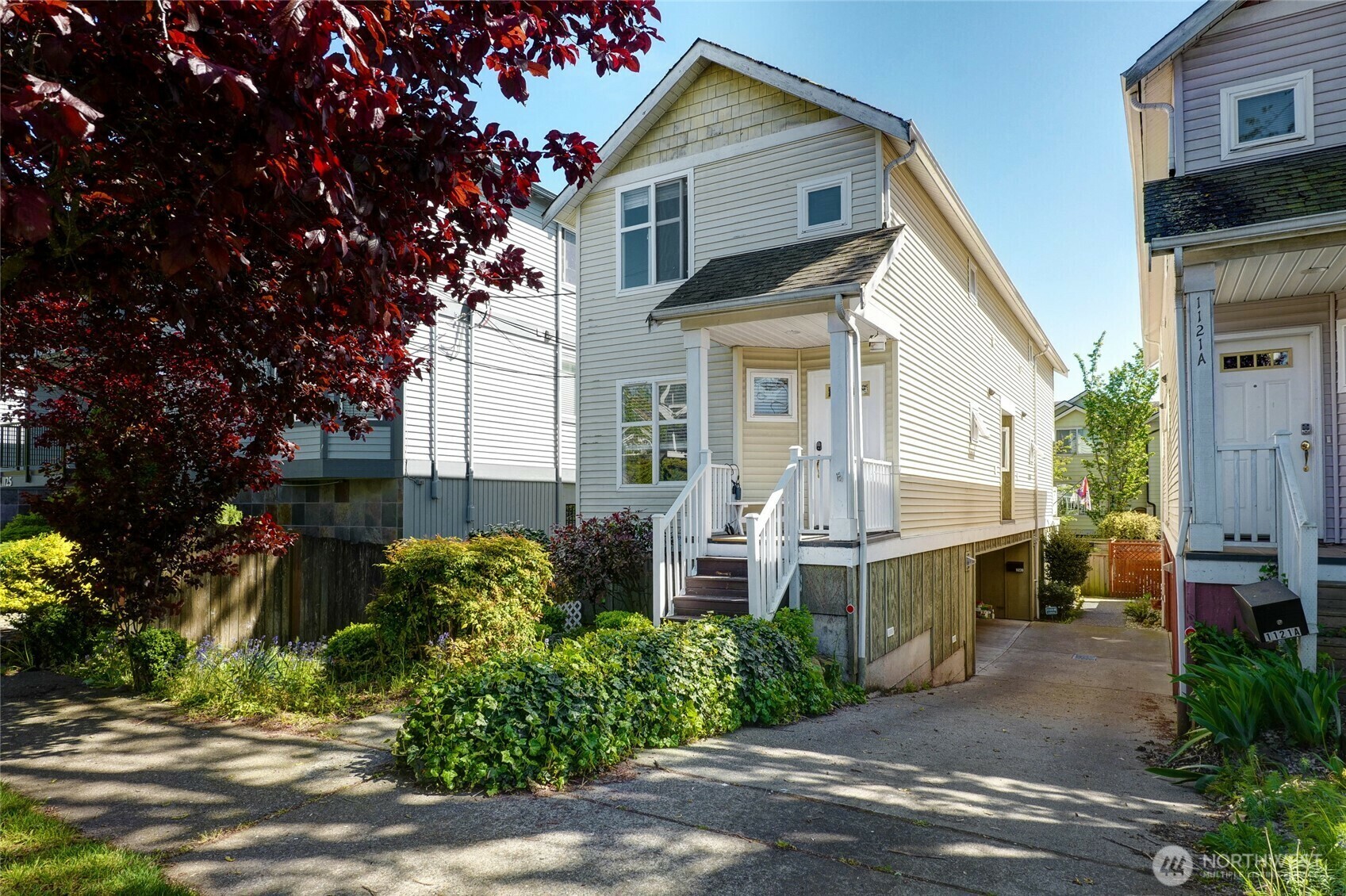 Property Photo: 1123 A N 93rd Street WA 98103