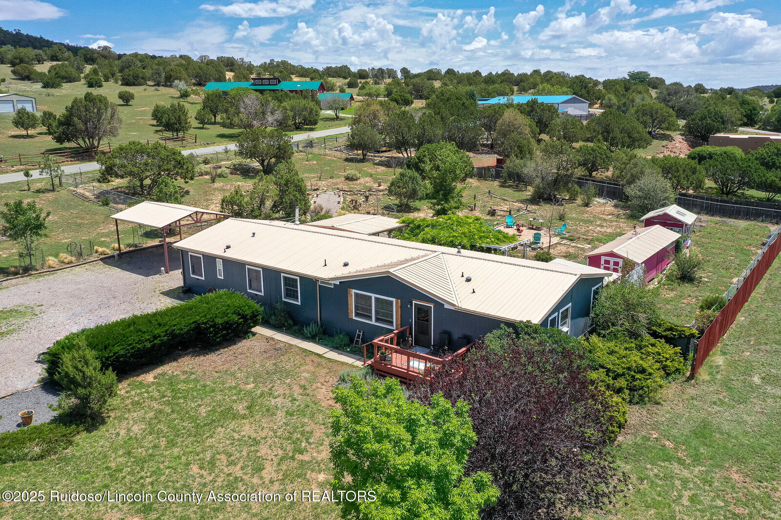 Property Photo:  324 Crazy Horse Circle  NM 88312 