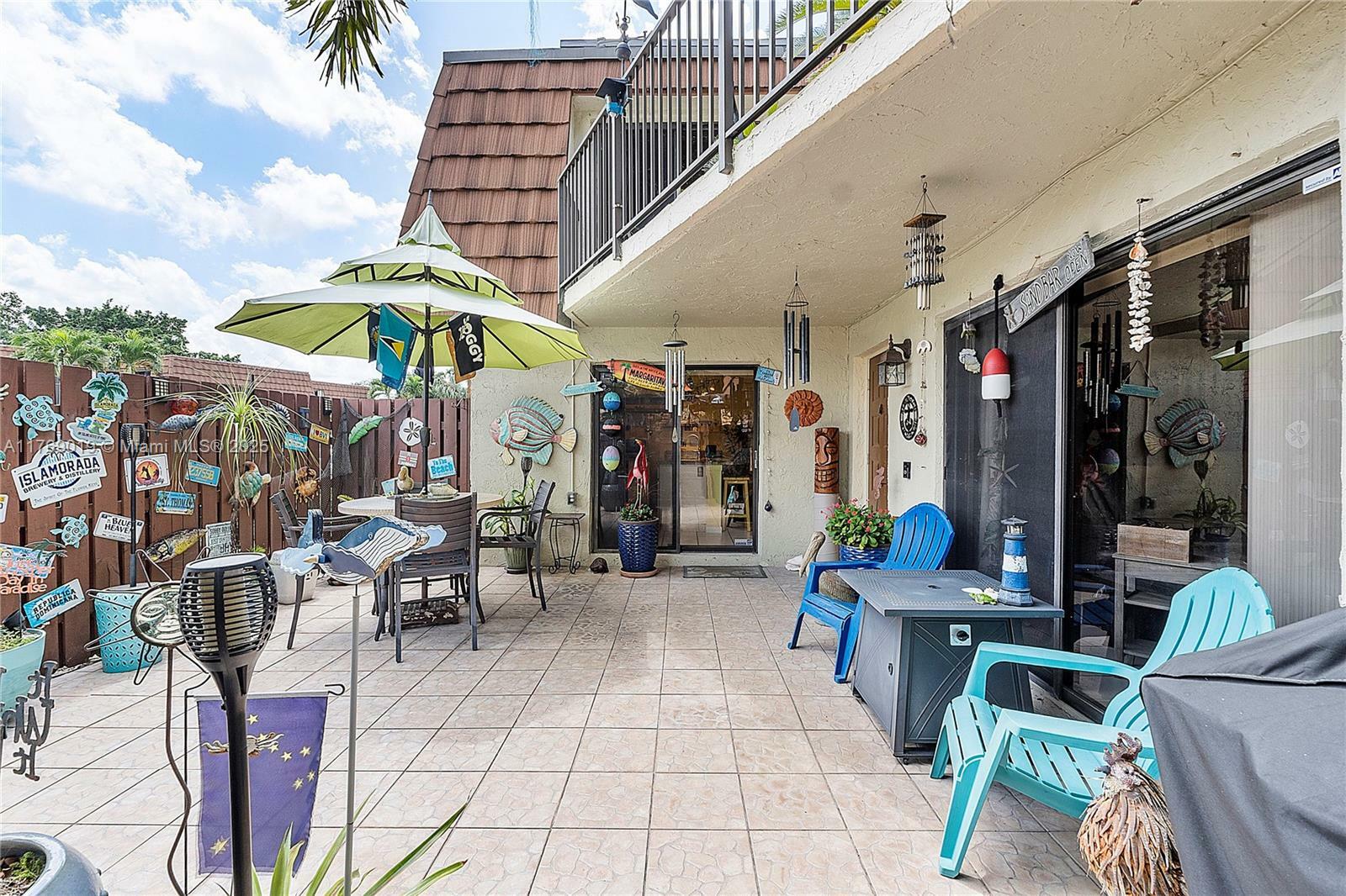 Property Photo: 11861 SW 13th Ct FL 33325
